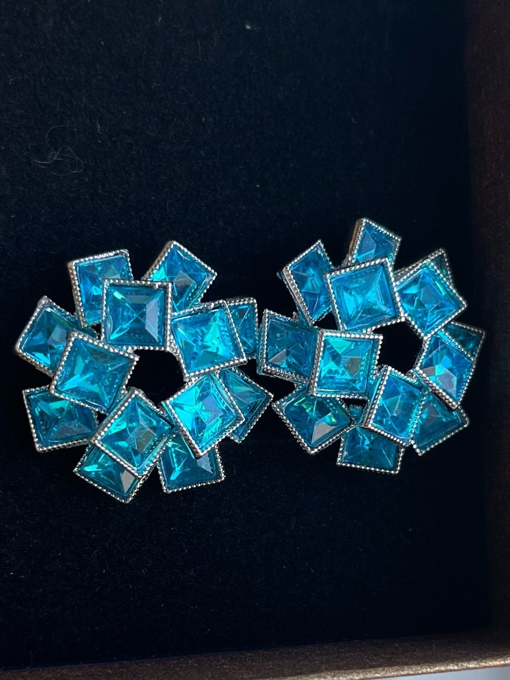 💖5 for $25😻Elegant Blue Crystal Cluster Stud Earrings - Women Jewelry